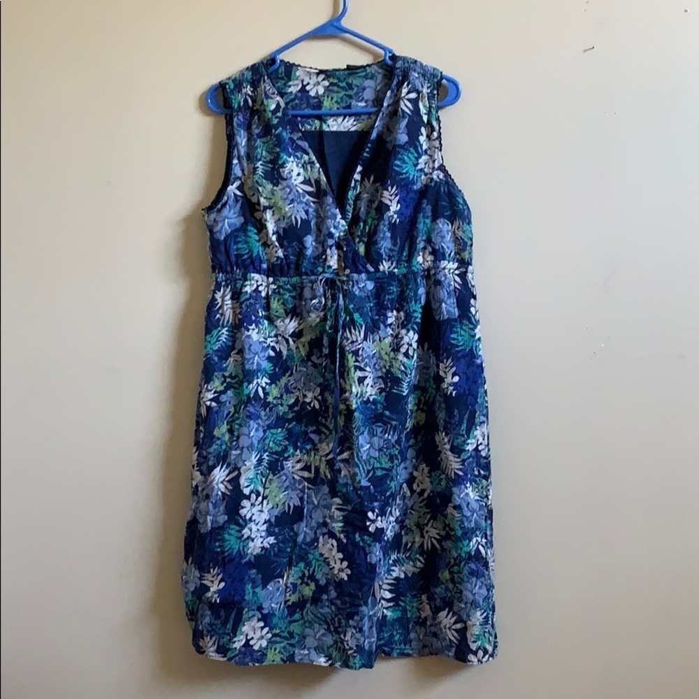 Dress Sleeveless Floral